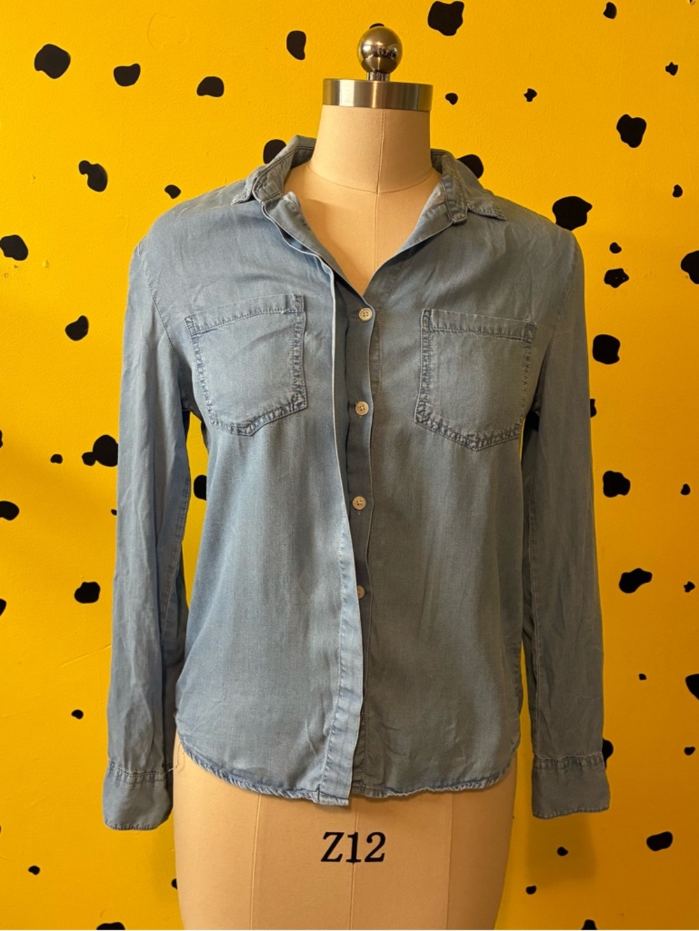 Thread & Supply Chambray Shirt Small Button Up Split Back Denim Casual Soft Girl